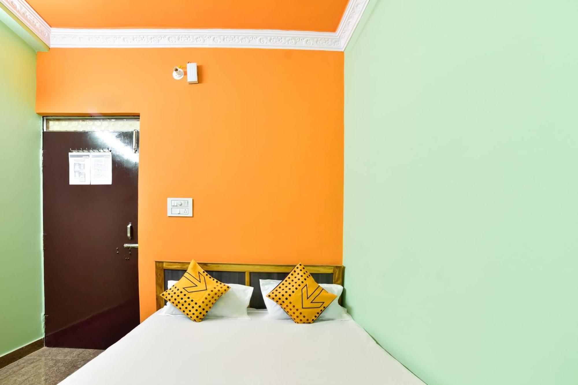 Spot On Devlok Guest House Patna  Luaran gambar