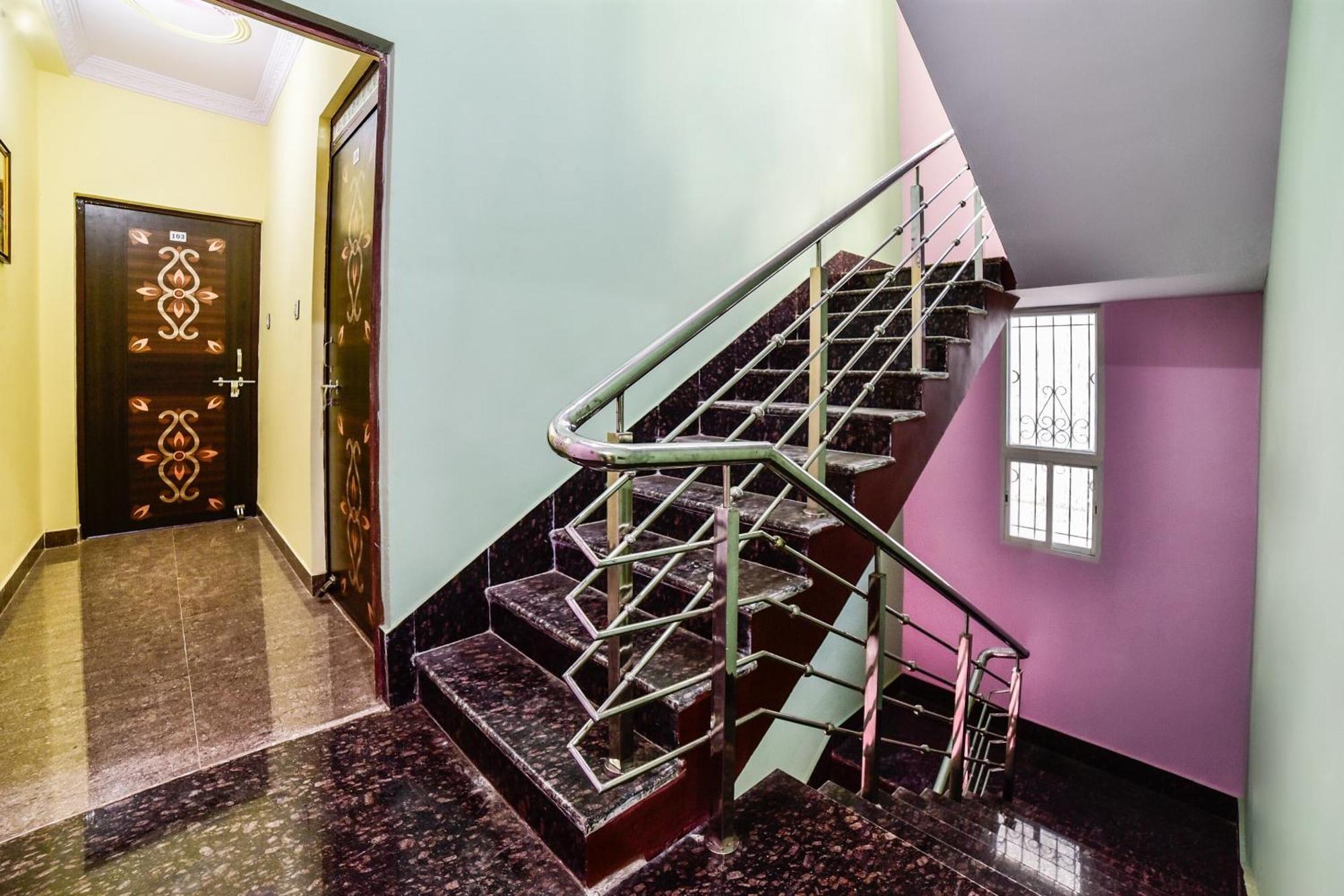 Spot On Devlok Guest House Patna  Luaran gambar